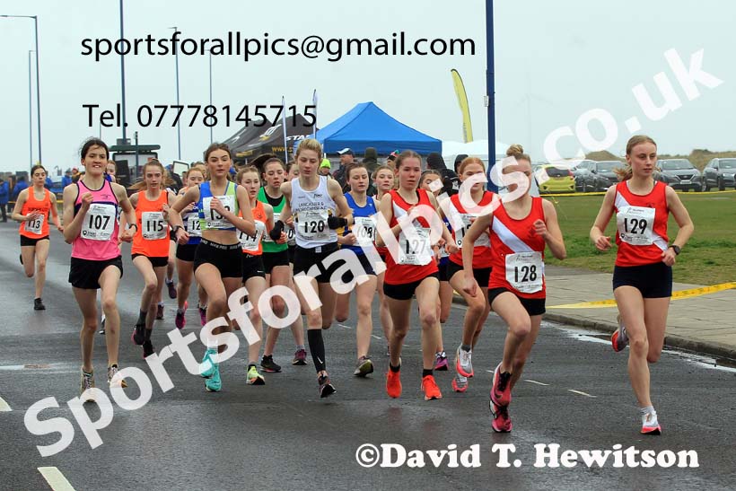 Girls under-15s 5k, 2023 Northern Mens 12 stage and Womens 6 Stage Relays and Young Athletes, Redcar. Photo: David T. Hewitson/Sports for All Pics